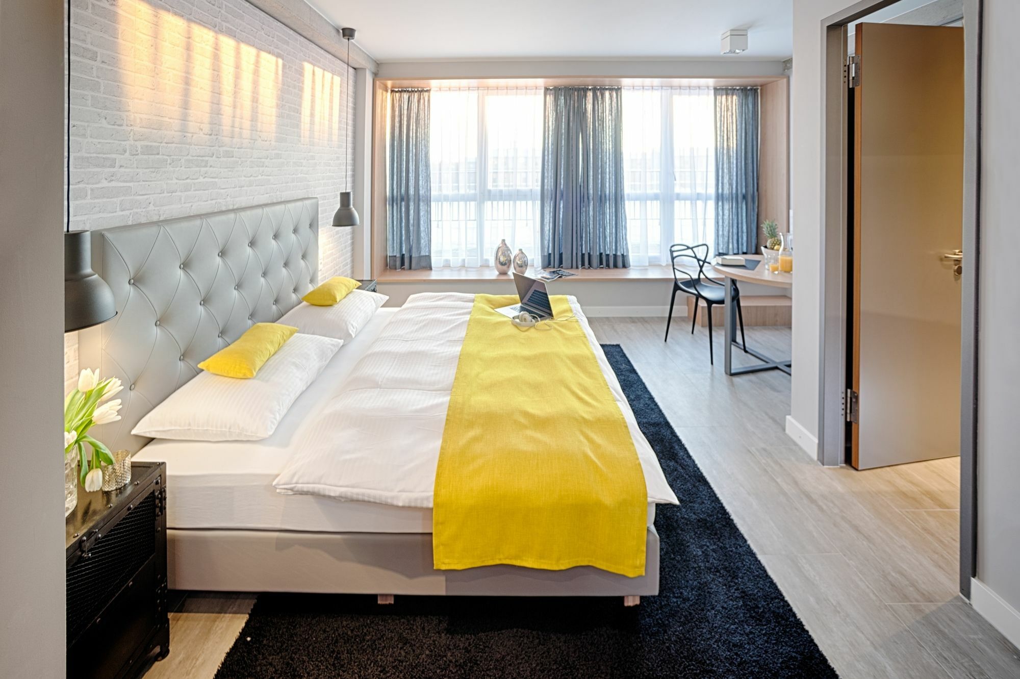 Mloft Aparthotel
